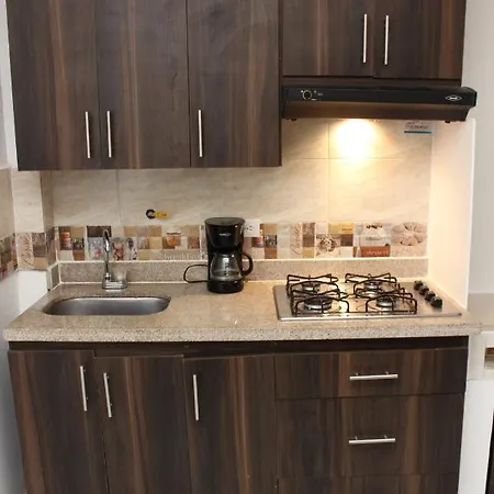 Casa Estadio Medellin ! Apartamentos Renovados En Excelente Ubicacion Laureles Estadio Extérieur photo