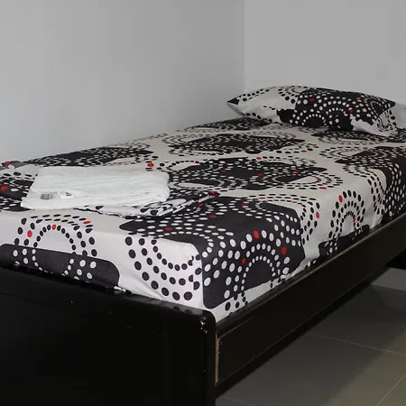 Casa Estadio Medellin ! Apartamentos Renovados En Excelente Ubicacion Laureles Estadio Extérieur photo